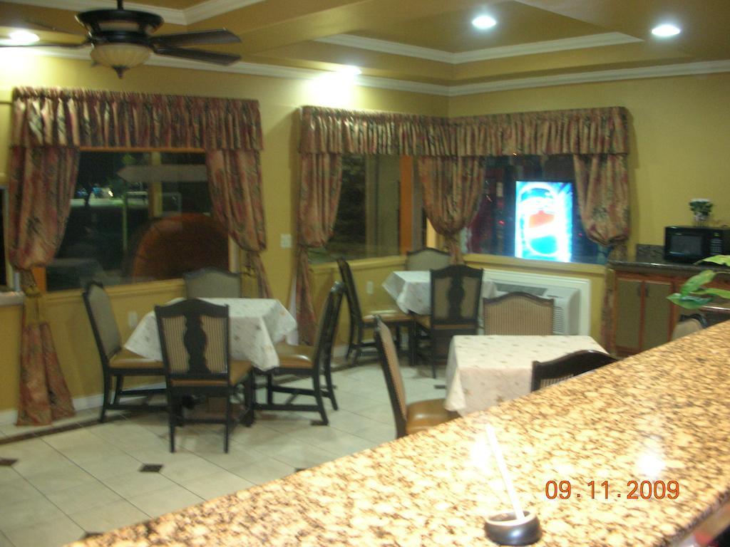 Parkside Inn Fresno Exterior photo