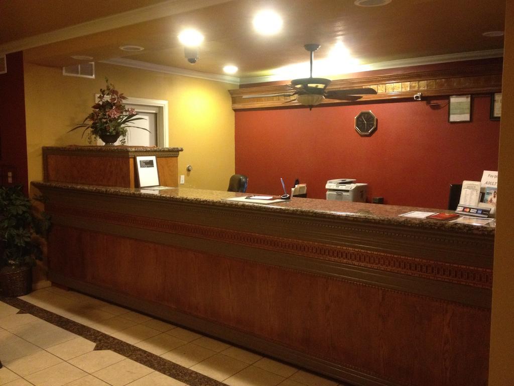 Parkside Inn Fresno Exterior photo