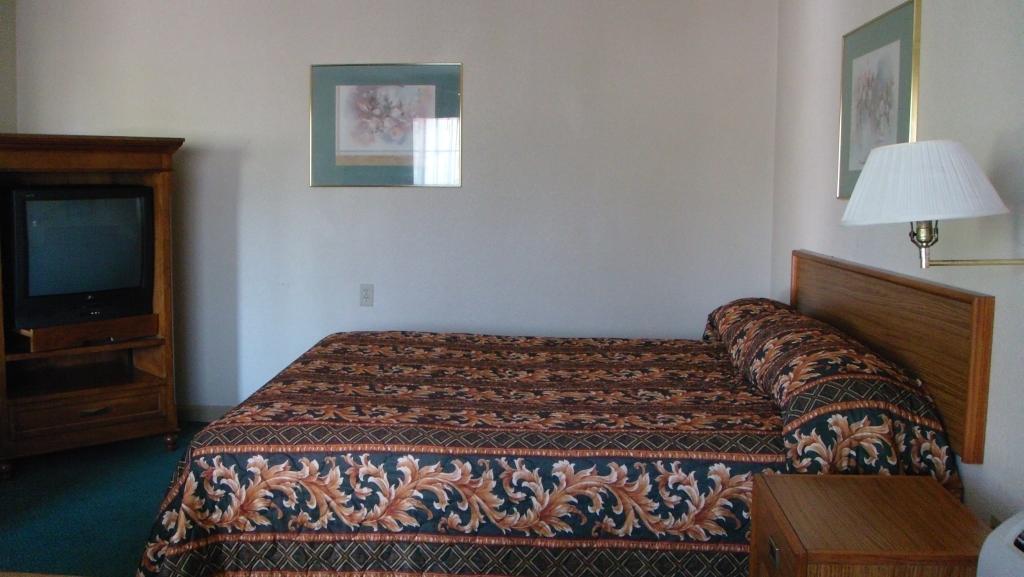 Parkside Inn Fresno Room photo